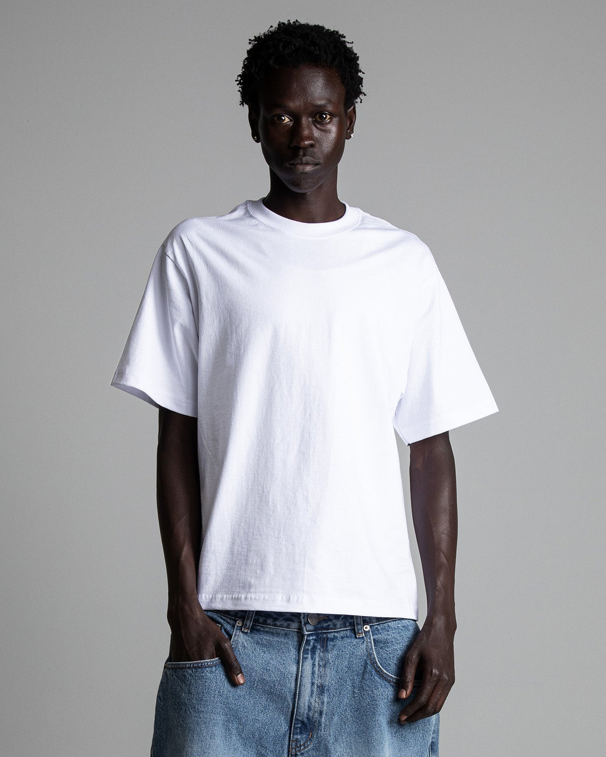 color=Blanc;side=Avant