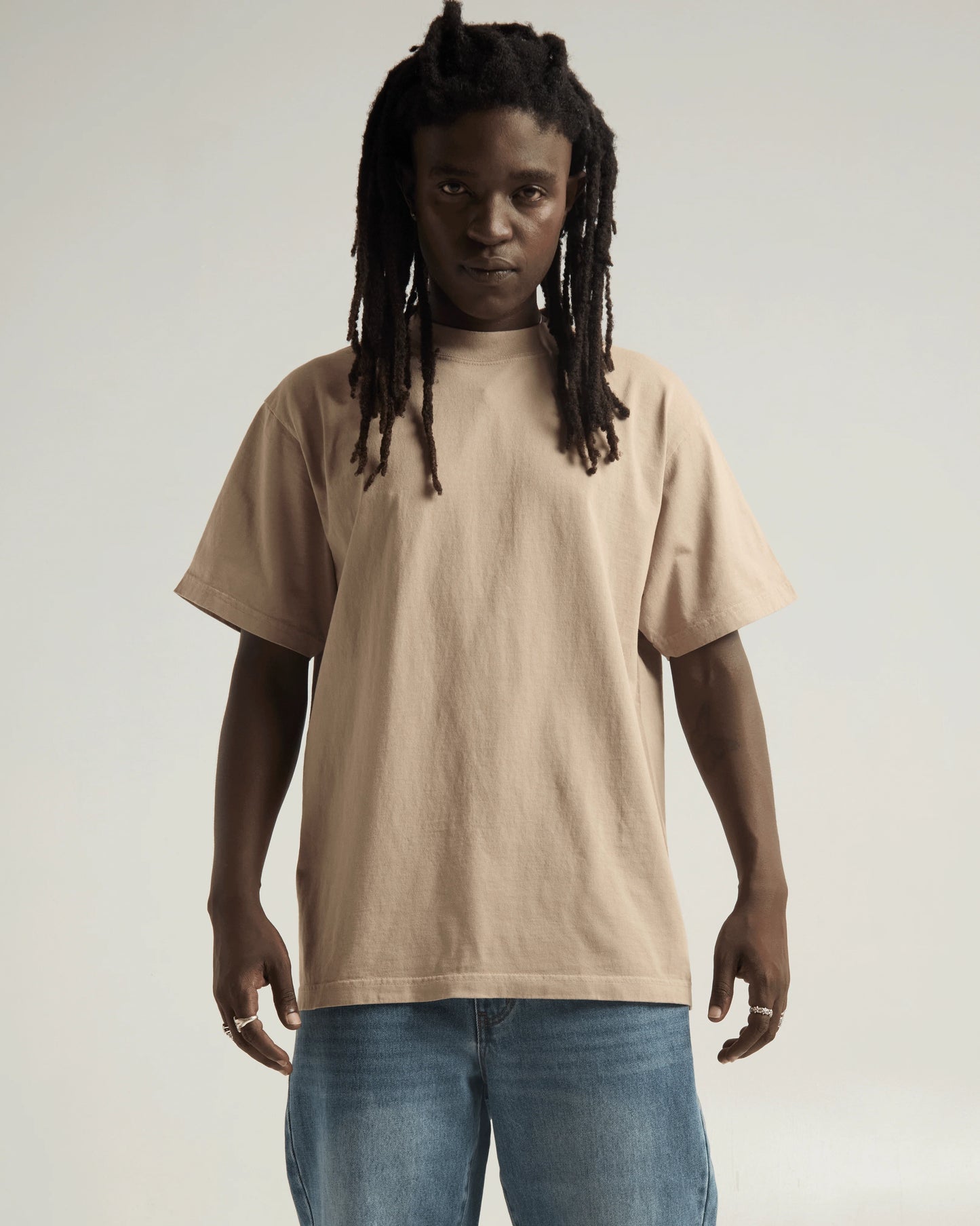 color=Ivoire;side=Avant